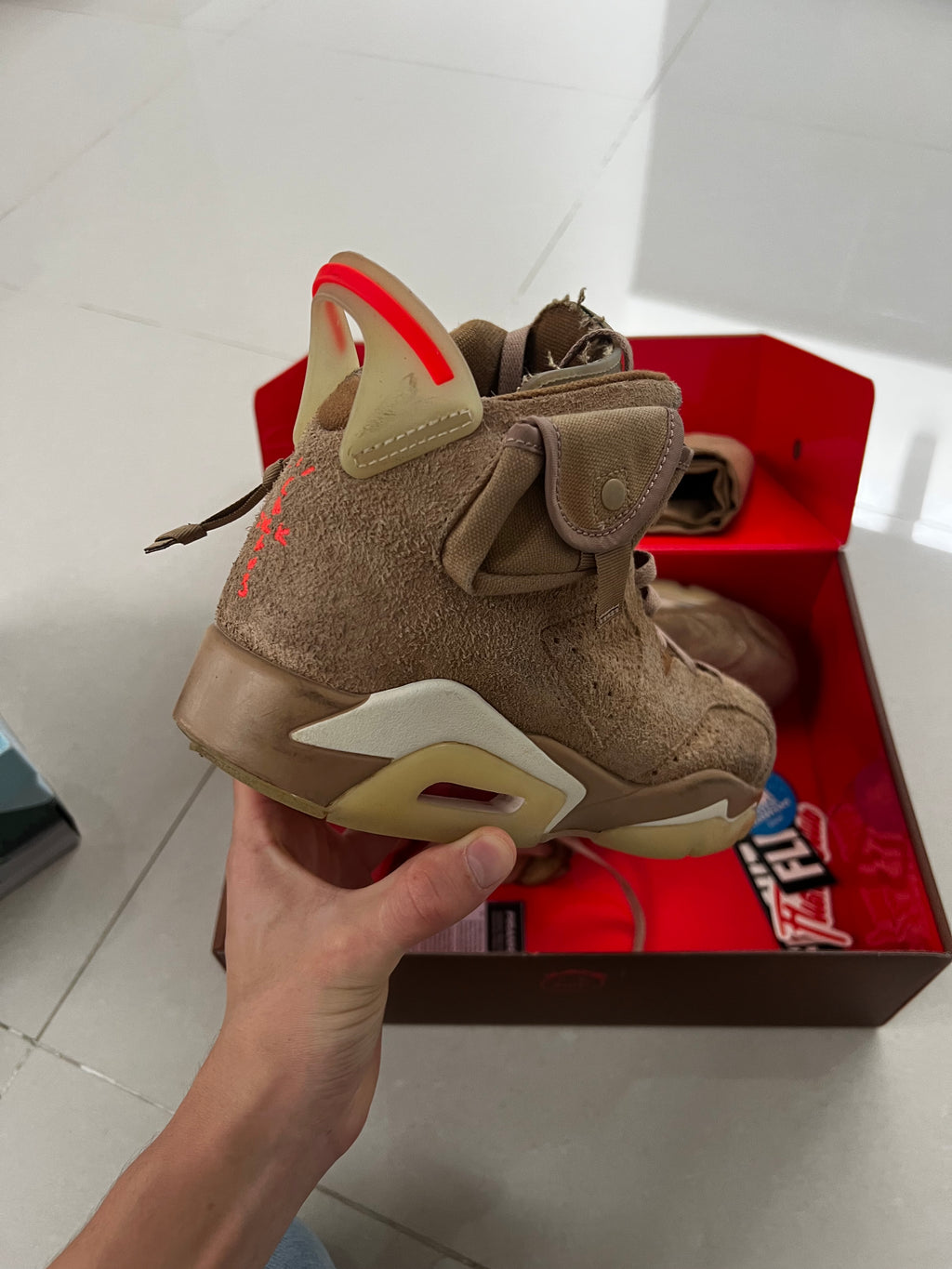 Jordan 6 X Travis Scott